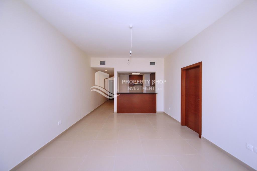 Motivated Seller! Spacious 1BR with Sea View & Amazing Facilities